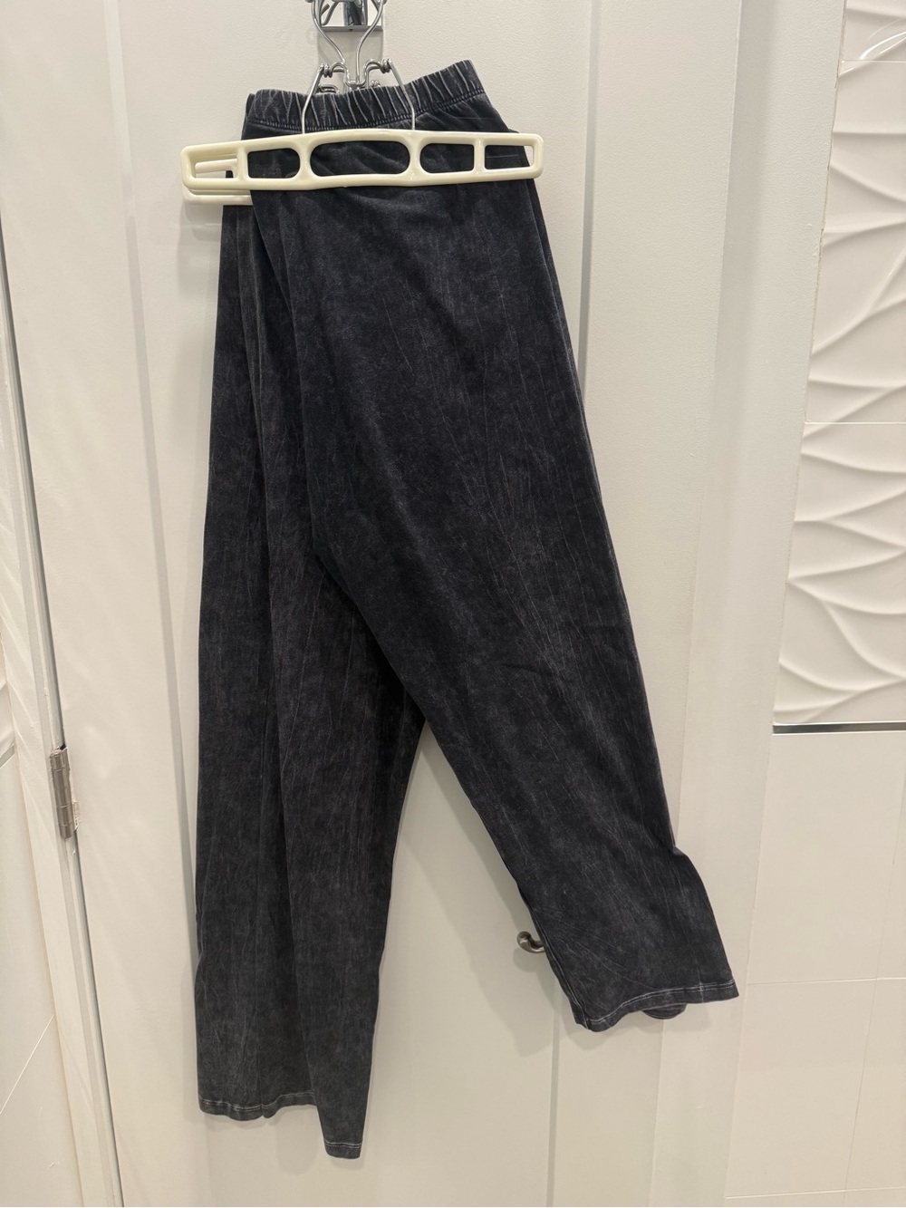 Vintage-Inspired Washed Gray Black Women's Jersey Jacket with 2 pair leggings - Picture 7 of 12